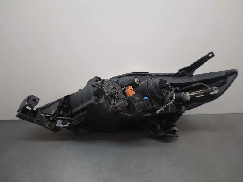 Faro Derecho para Mazda 5 Berl. (Cr)