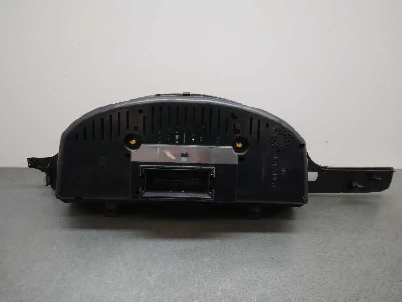 Cuadro Instrumentos para Volkswagen Passat Berlina (3C2)