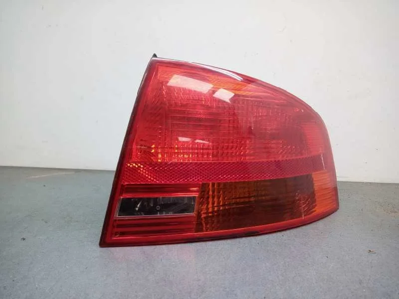 Piloto Trasero Derecho para Audi A4 Berlina (8E)