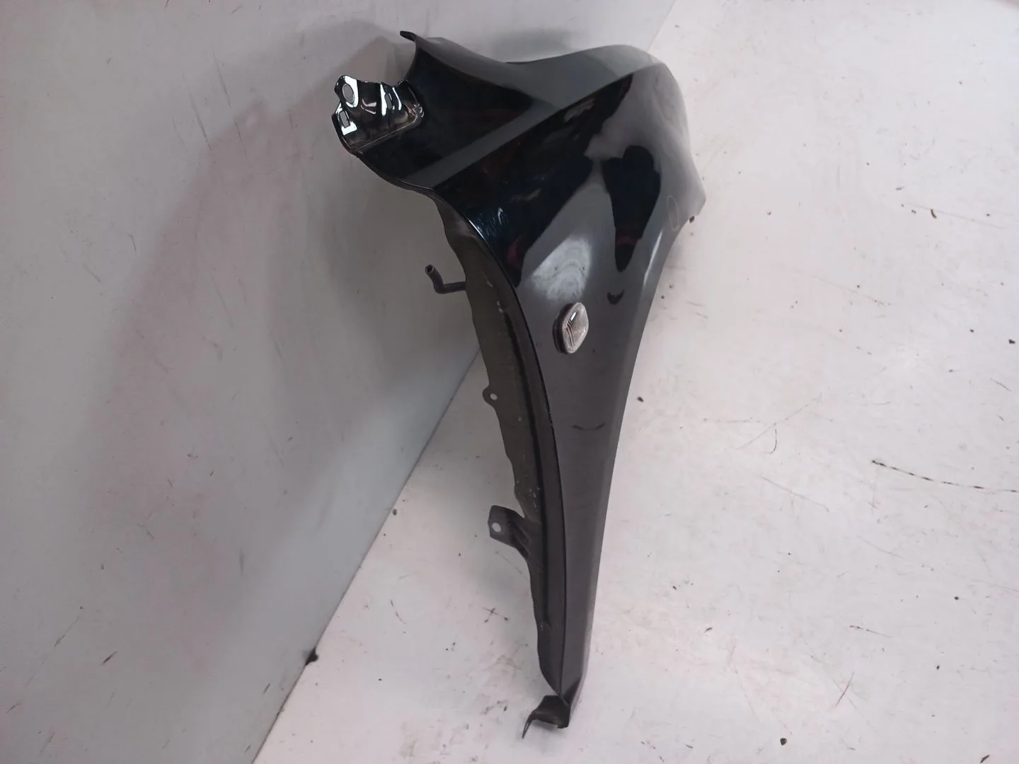 Aleta Delantera Derecha para Toyota Avensis Berlina (T25)