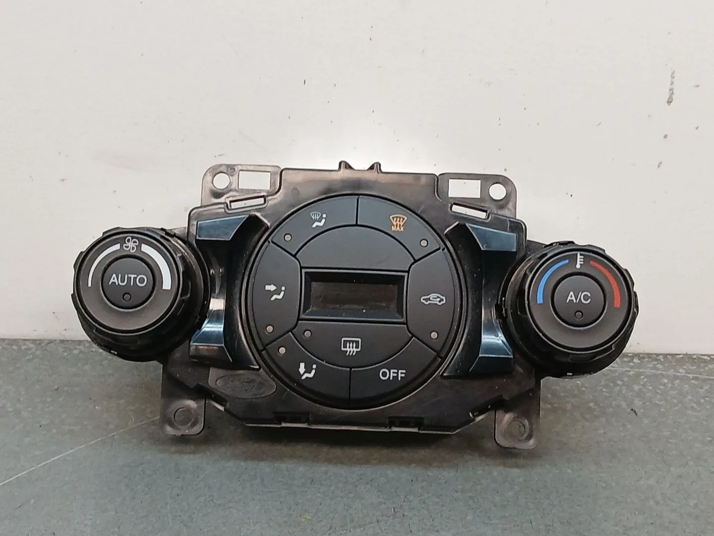 Mando Climatizador para Ford Fiesta (Ccn)