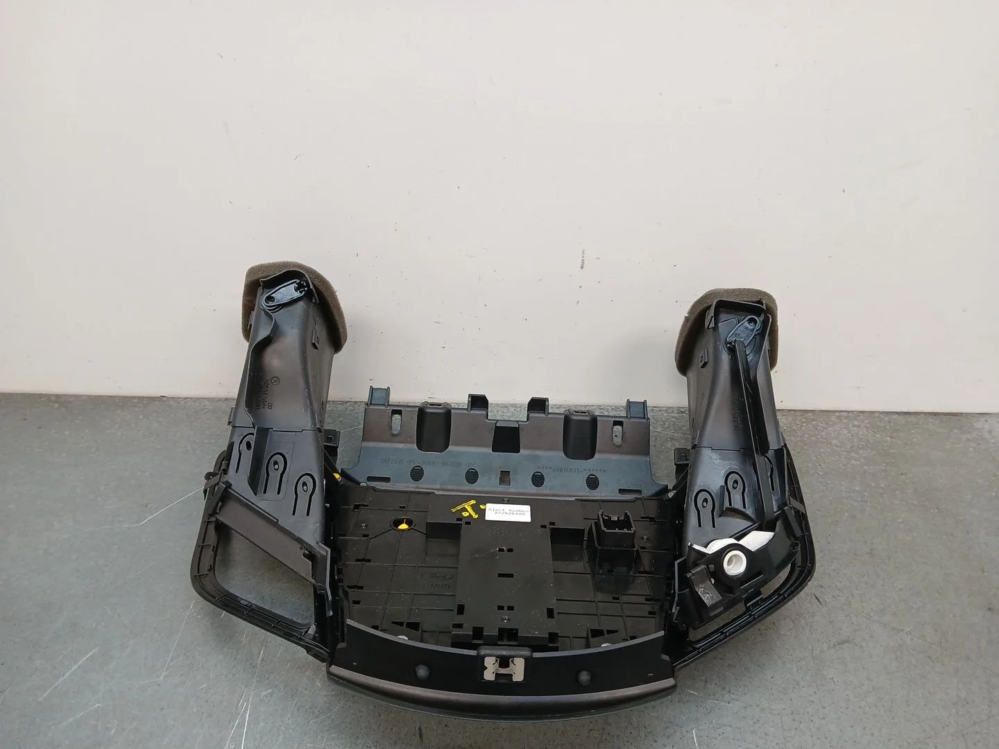 Sistema Audio / Radio Cd para Ford Fiesta (Ccn)
