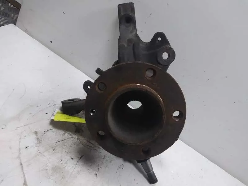 Mangueta Delantera Derecha para Nissan Nv 400