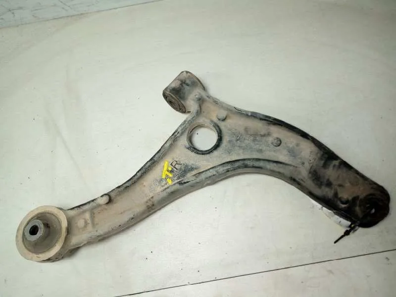 Brazo Suspension Inferior Delantero Derecho para Nissan Nv 400