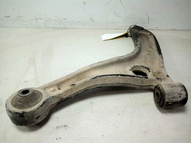 Brazo Suspension Inferior Delantero Derecho para Nissan Nv 400