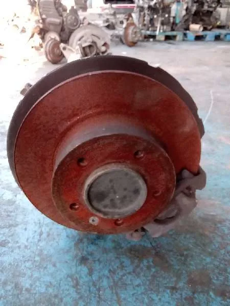 Puente Trasero para Nissan Nv 400