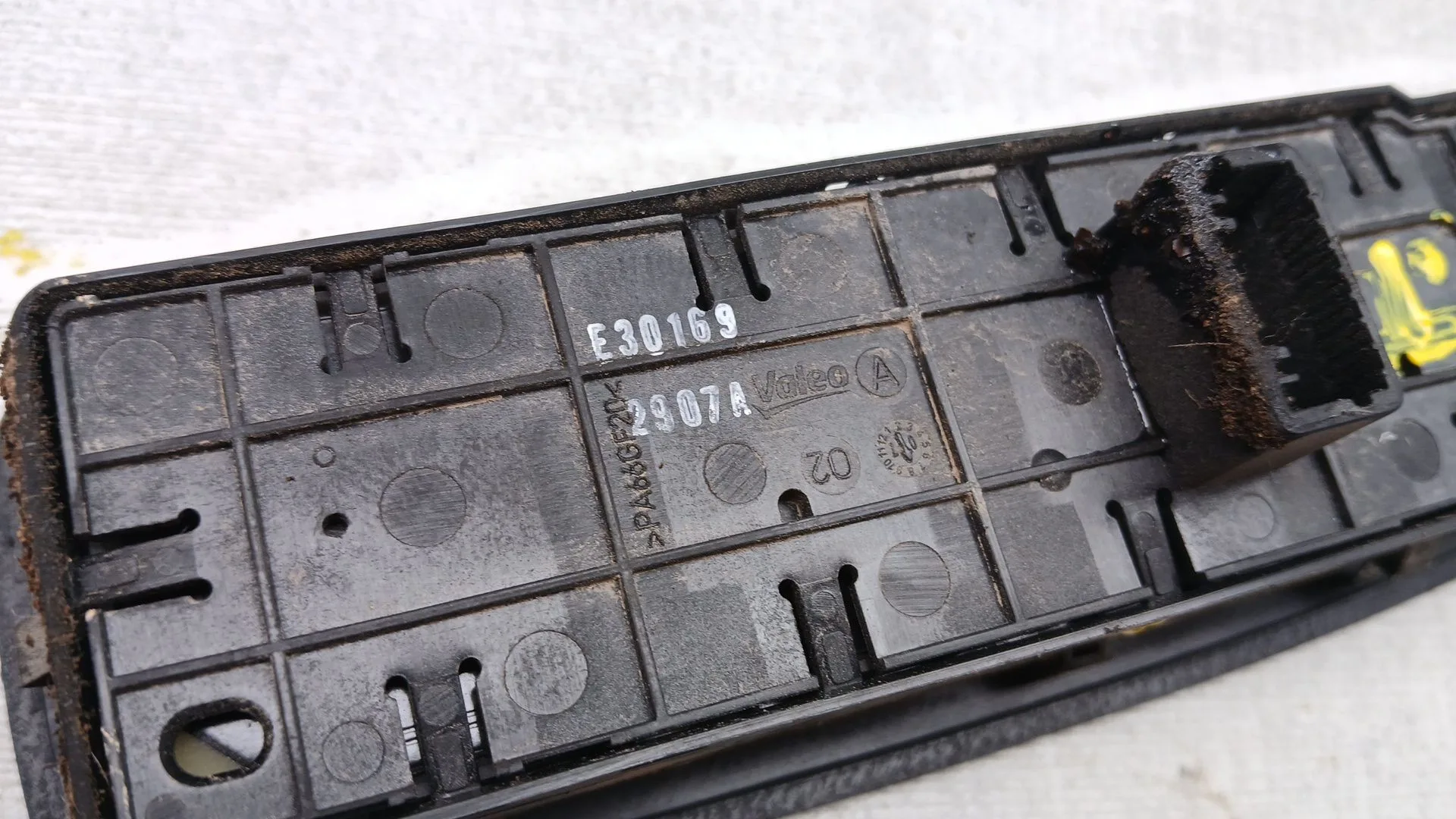 Mando Elevalunas Delantero Izquierdo para Renault Laguna Iii