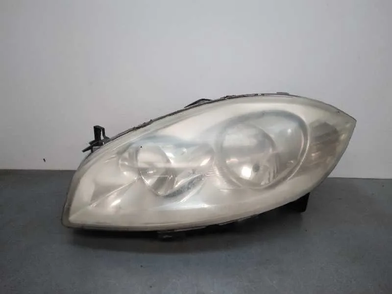Faro Izquierdo para Fiat Linea (110)