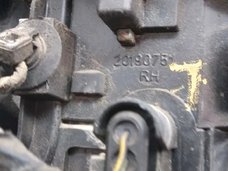 Piloto Trasero Derecho para Fiat Linea (110)