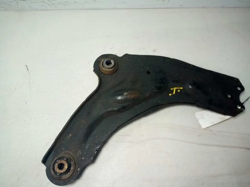 Brazo Suspension Inferior Delantero Izquierdo para Renault Trafic Combi (Ab 4.01)