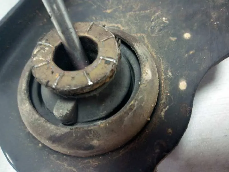 Brazo Suspension Inferior Delantero Izquierdo para Renault Trafic Combi (Ab 4.01)