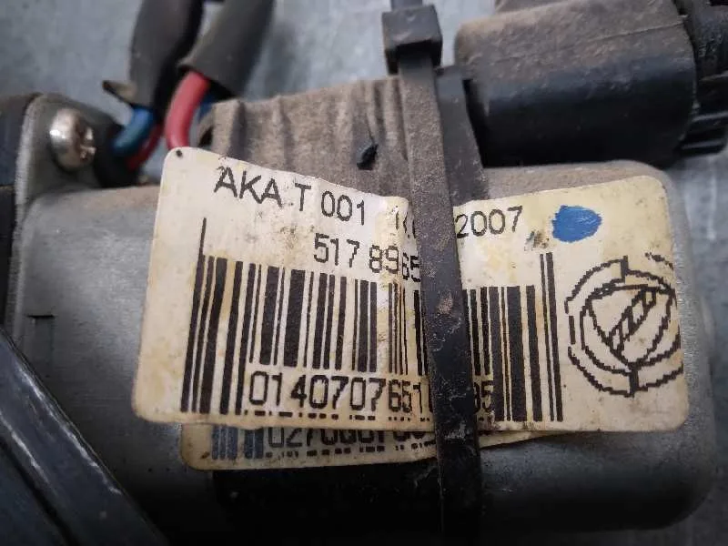 Elevalunas Delantero Derecho para Fiat Linea (110)