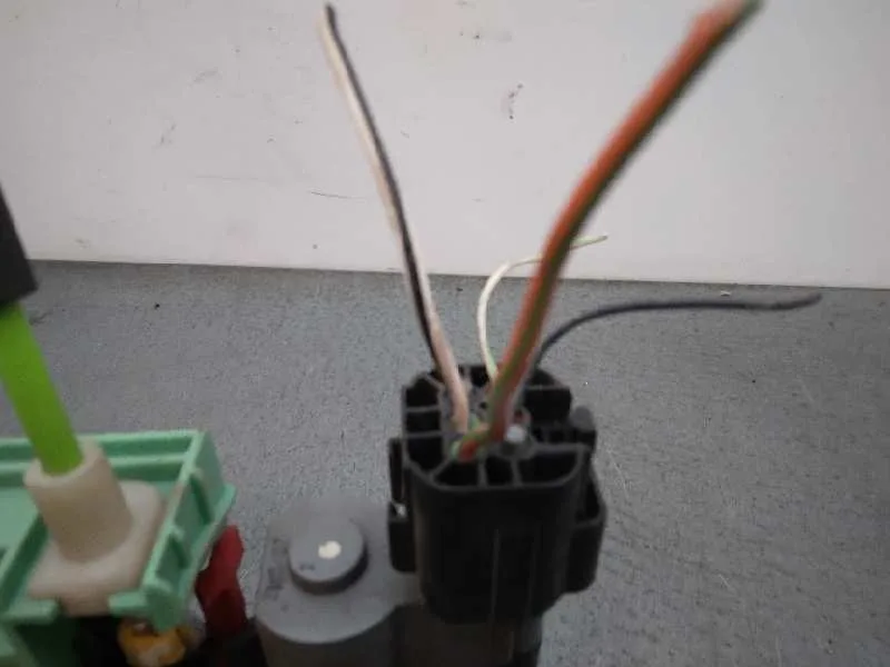 Cerradura Puerta Trasera Derecha para Fiat Linea (110)