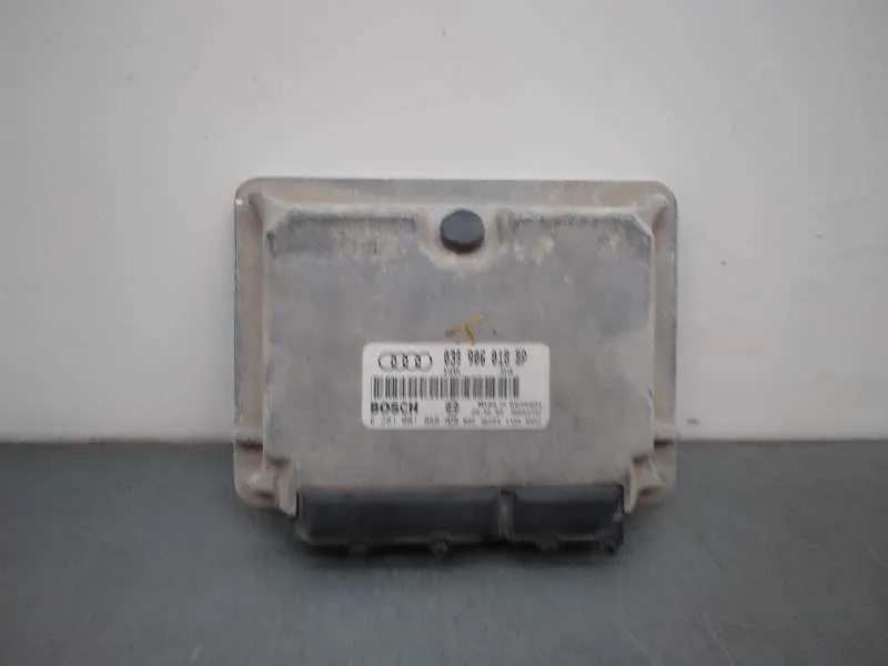 Centralita Motor Uce para Audi A3 (8L)