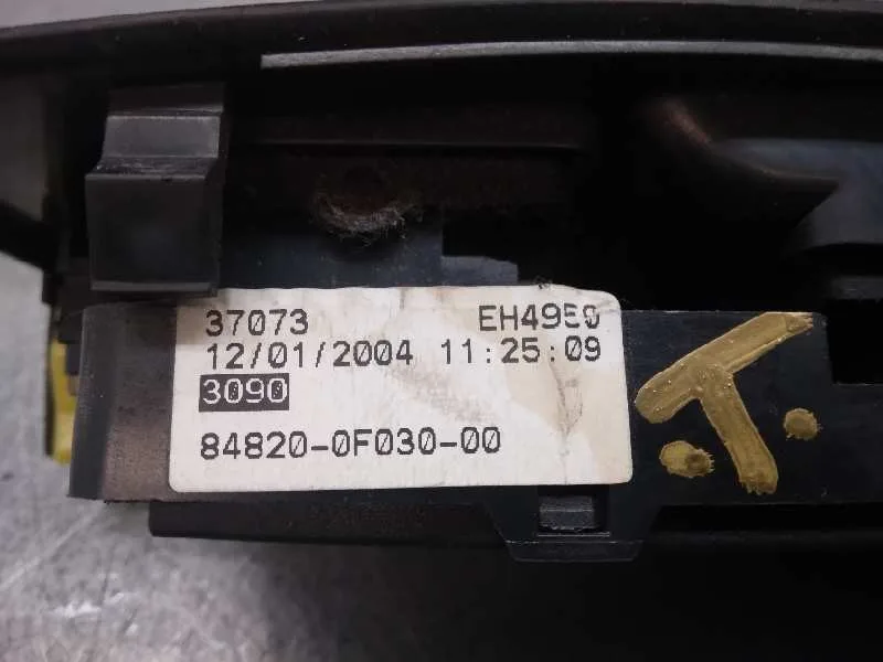 Mando Elevalunas Delantero Izquierdo para Toyota Corolla Verso (R1)