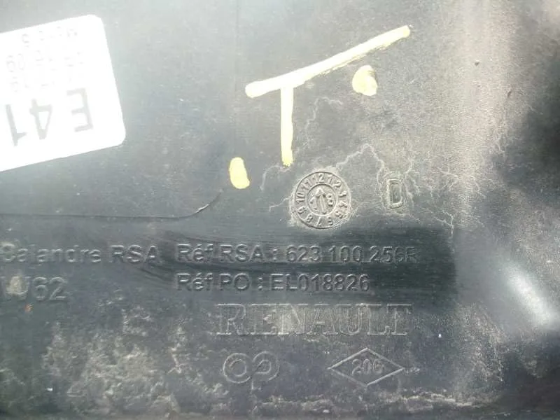 Rejilla Delantera para Renault Master Kasten