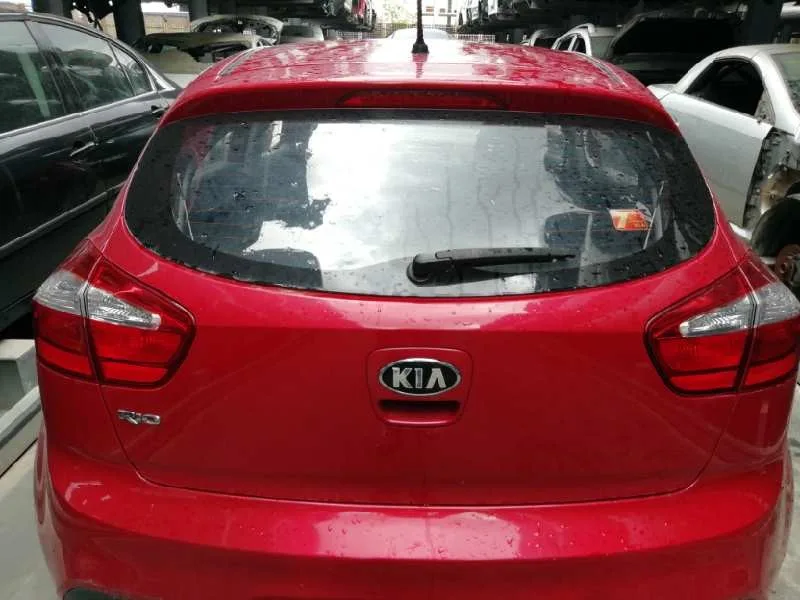 Porton Trasero para Kia Rio