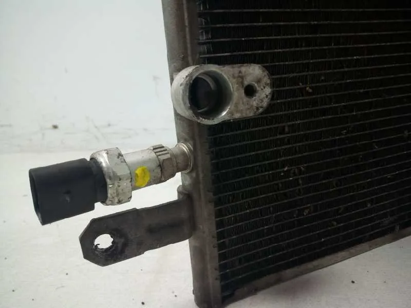 Condensador / Radiador Aire Acondicionado para Audi A6 Avant (4F2)