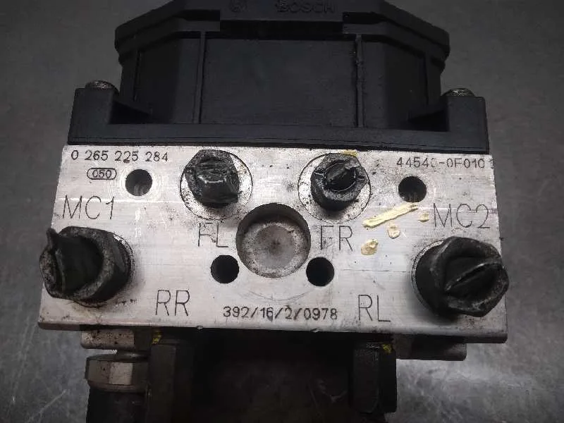 Abs para Toyota Corolla Verso (R1)