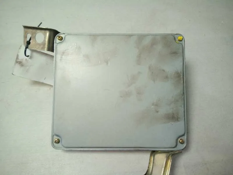 Centralita Motor Uce para Toyota Corolla Verso (R1)