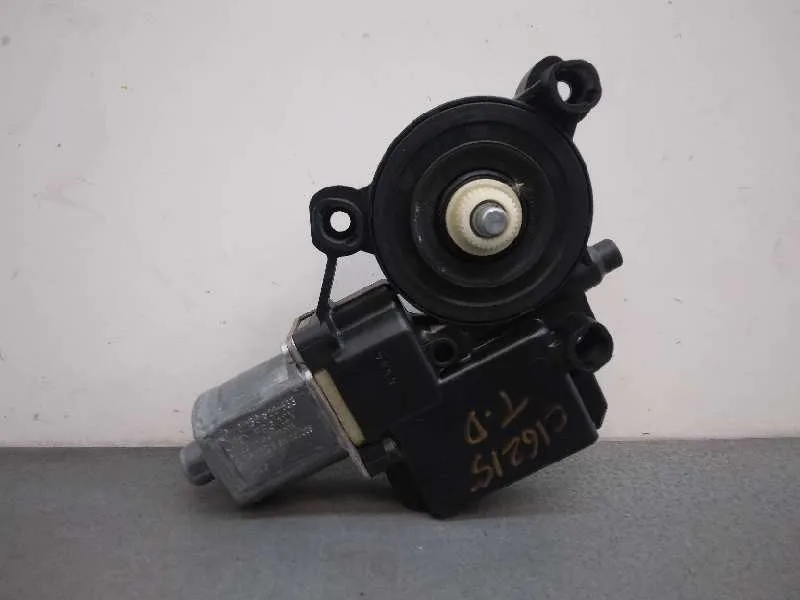 Motor Elevalunas Trasero Derecho para Volkswagen Polo (6C1)