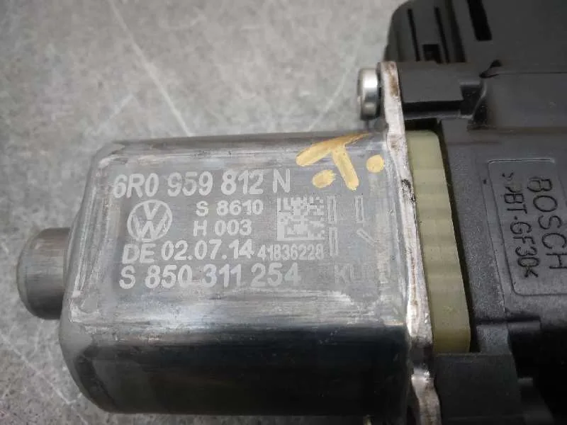 Motor Elevalunas Trasero Derecho para Volkswagen Polo (6C1)