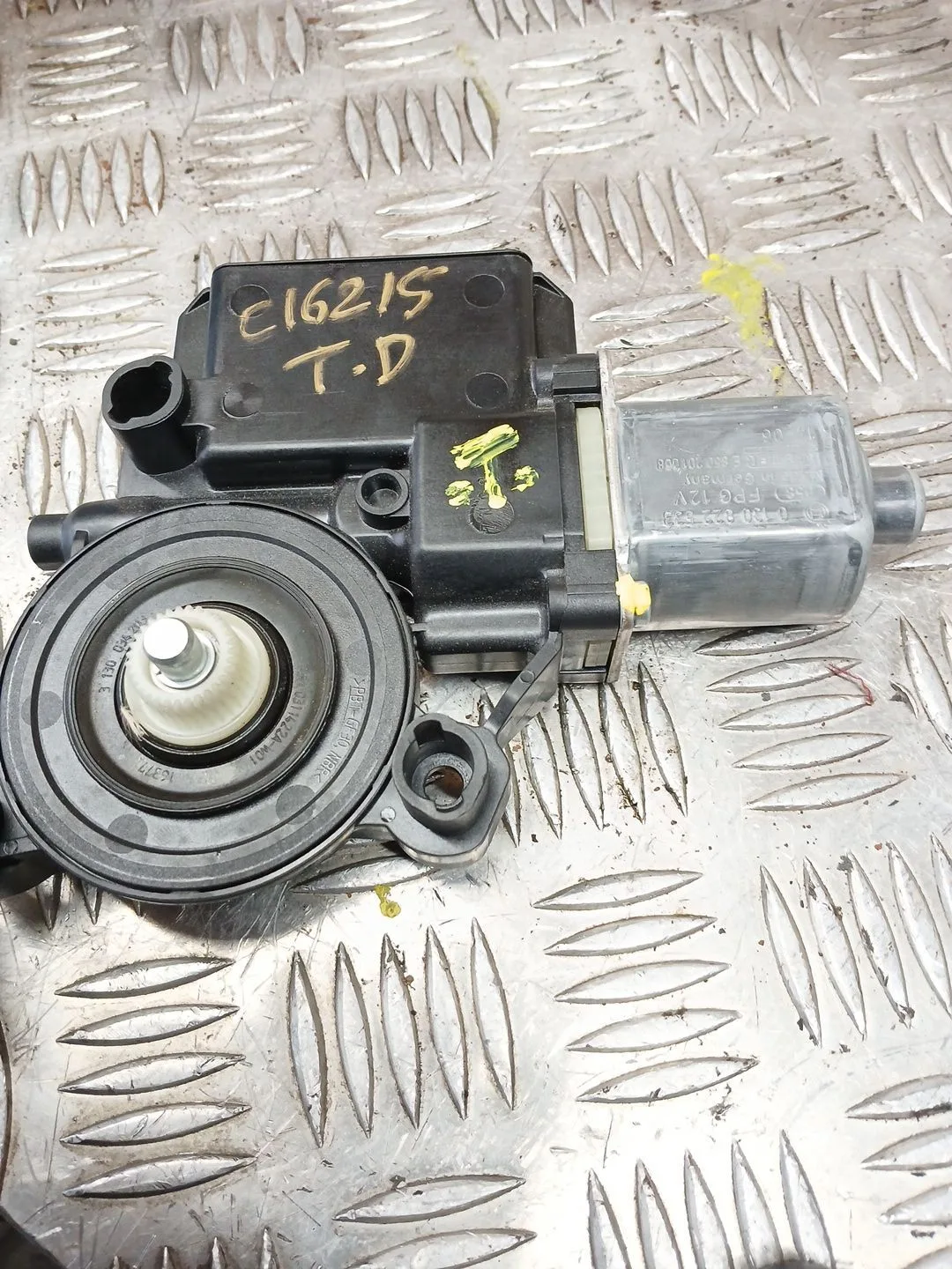 Motor Elevalunas Trasero Derecho para Volkswagen Polo (6C1)
