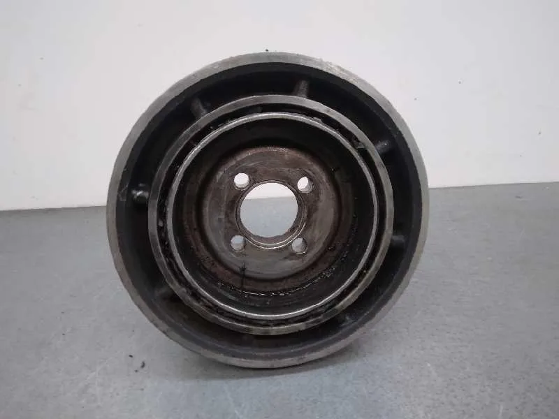 Polea Ciguenal para Fiat Linea (110)
