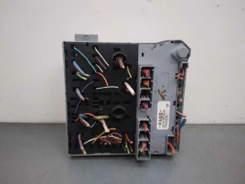 Caja Reles / Fusibles para Fiat Fiorino