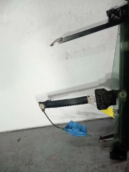 Elevalunas Trasero Derecho para Audi A4 Avant (8E)