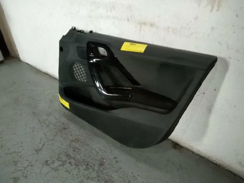 Guarnecido Puerta Delantera Derecha para Peugeot 208