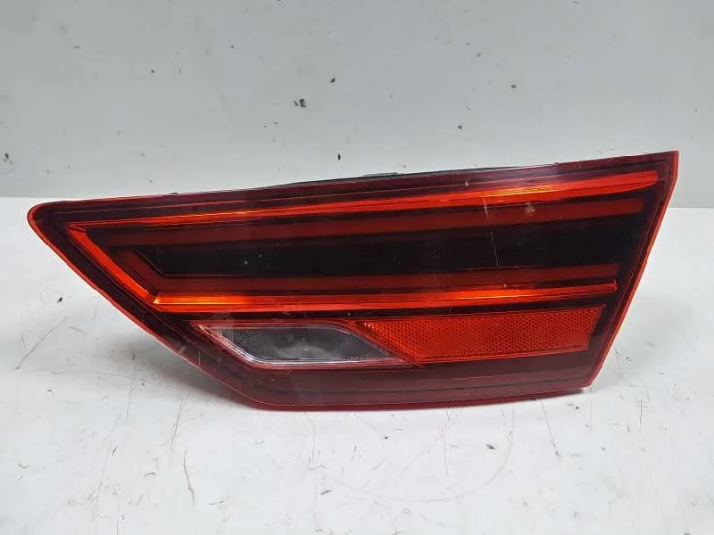 Piloto Trasero Derecho Interior para Seat Leon St (5F8)