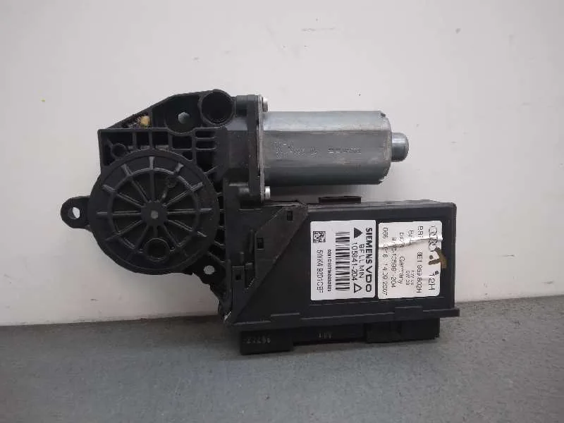 Motor Elevalunas Delantero Derecho para Audi A4 Avant (8E)