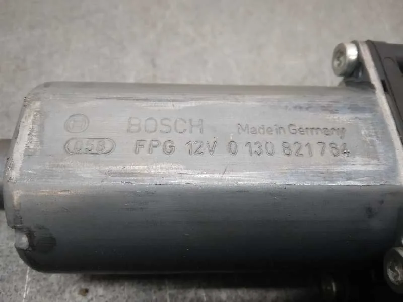 Motor Elevalunas Delantero Derecho para Audi A4 Avant (8E)