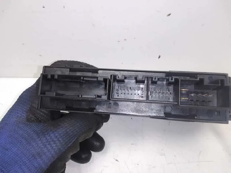 Motor Elevalunas Trasero Derecho para Audi A4 Avant (8E)