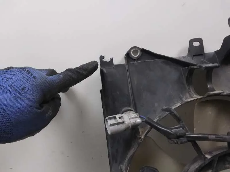 Electroventilador para Toyota Prius (Nhw20)