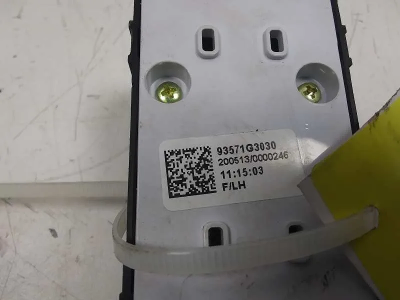 Mando Elevalunas Delantero Izquierdo para Hyundai I30 (Pd)