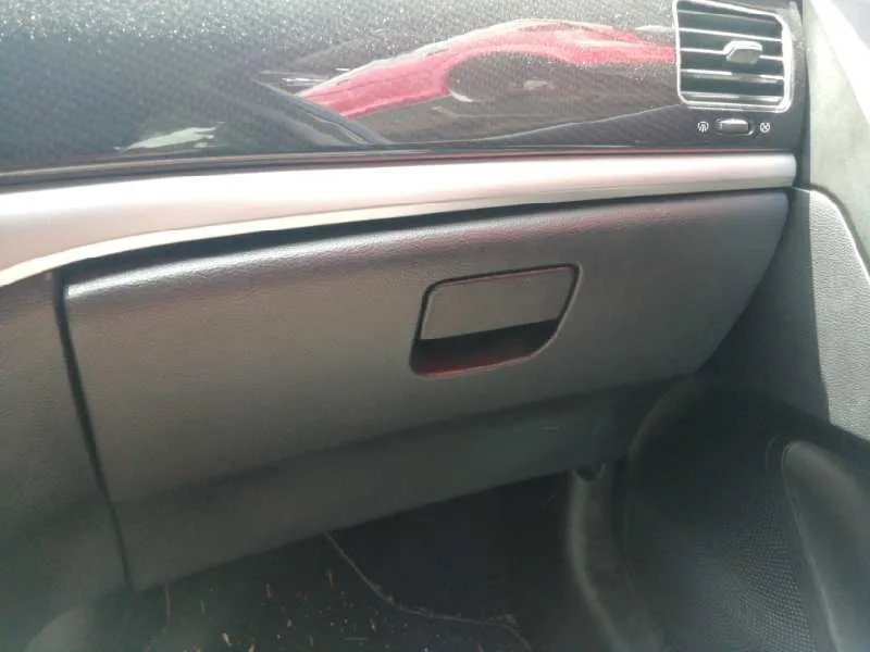 Guantera para Ssangyong Korando