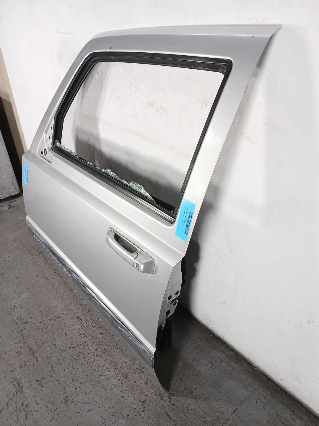 Puerta Delantera Izquierda para Jeep Commander