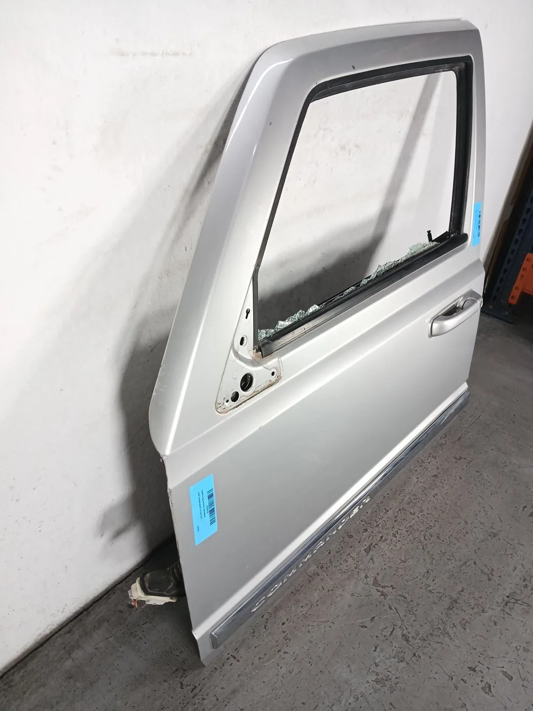 Puerta Delantera Izquierda para Jeep Commander