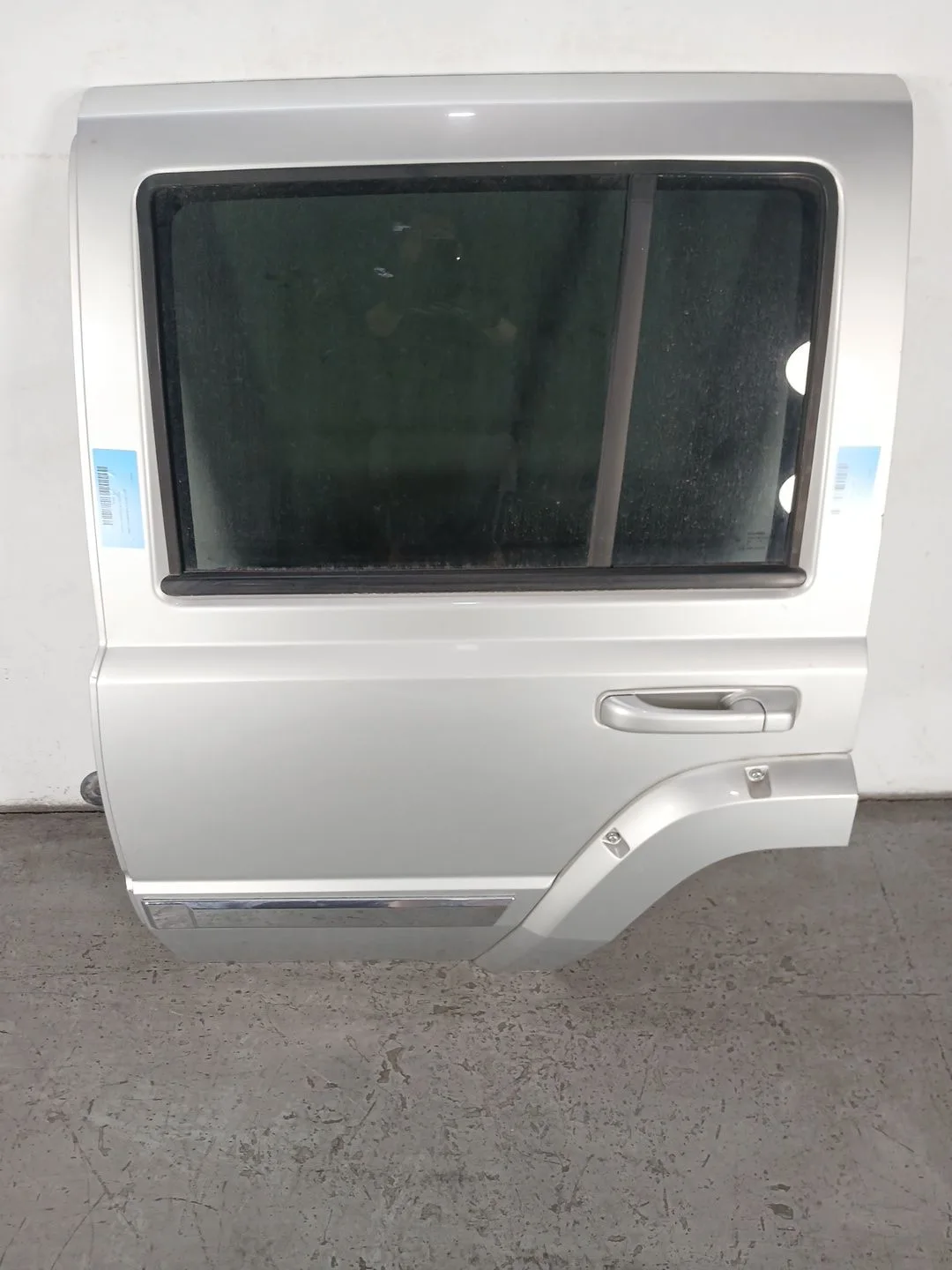 Puerta Trasera Izquierda para Jeep Commander