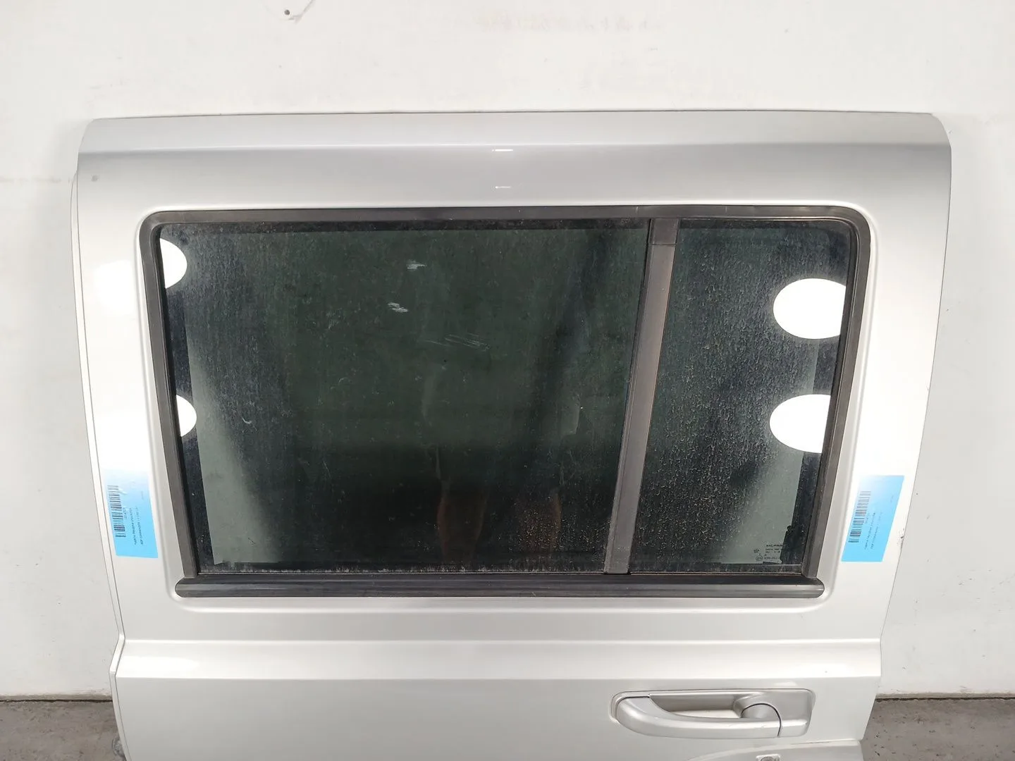Puerta Trasera Izquierda para Jeep Commander