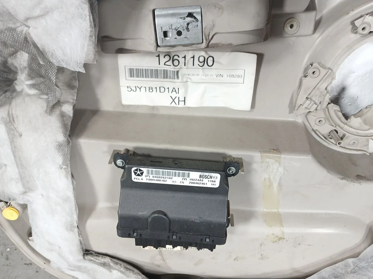 Guarnecido Puerta Delantera Derecha para Jeep Commander