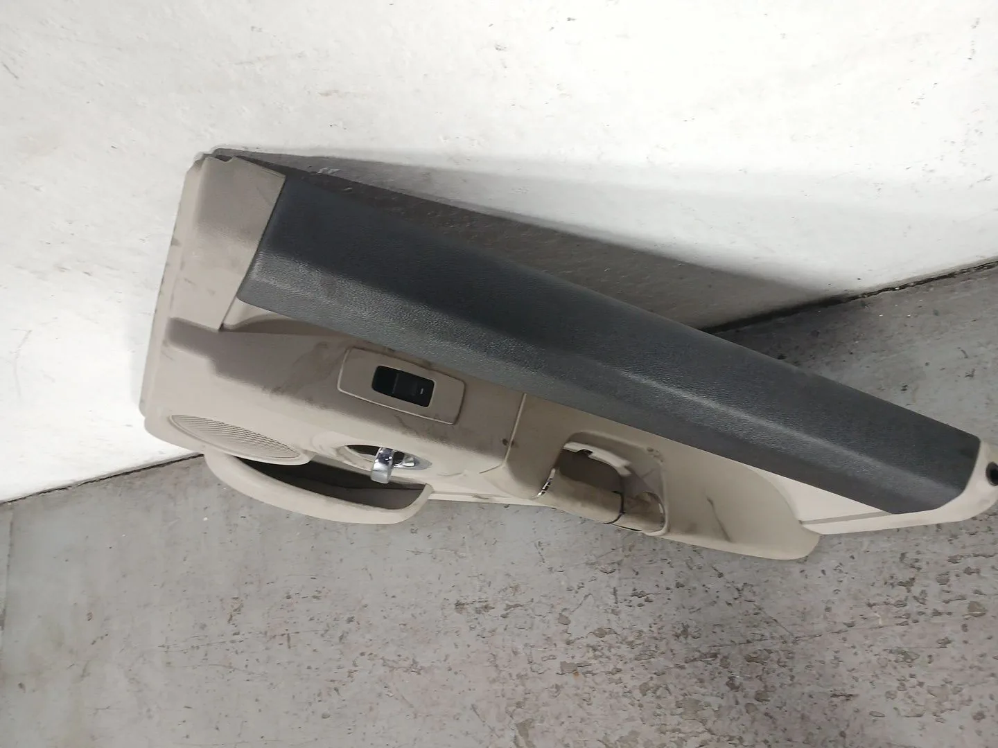 Guarnecido Puerta Trasera Derecha para Jeep Commander