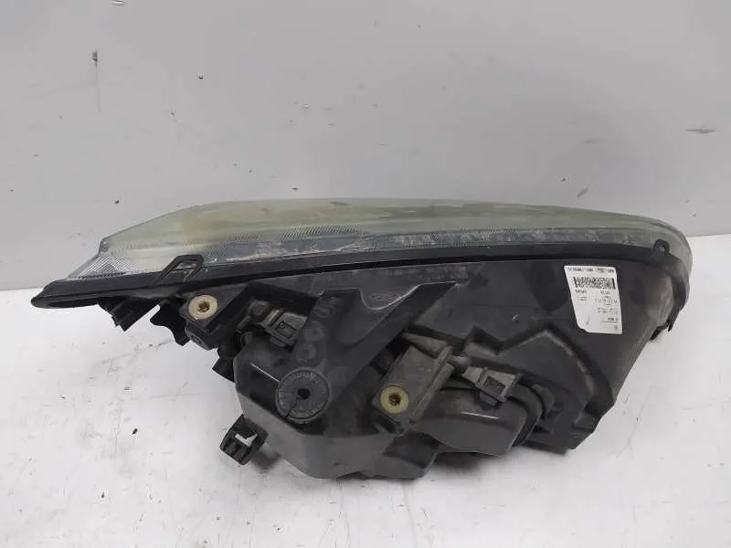 Faro Izquierdo para Ford Focus Berlina (Cap)