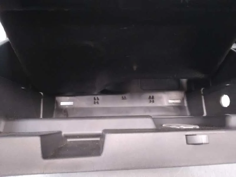 Guantera para Opel Insignia Berlina