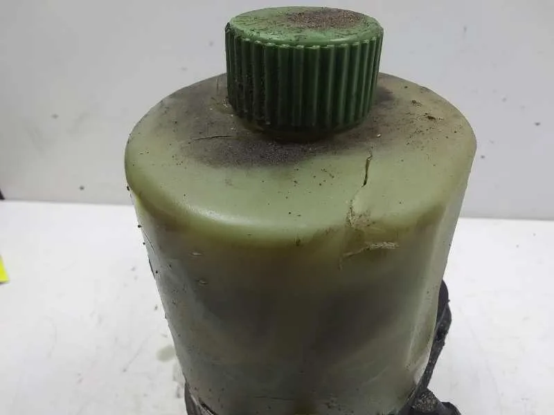 Bomba Direccion para Seat Ibiza (6J5)
