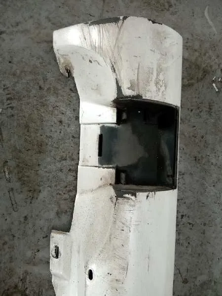 Faldon Lateral para Seat Leon (1M1)