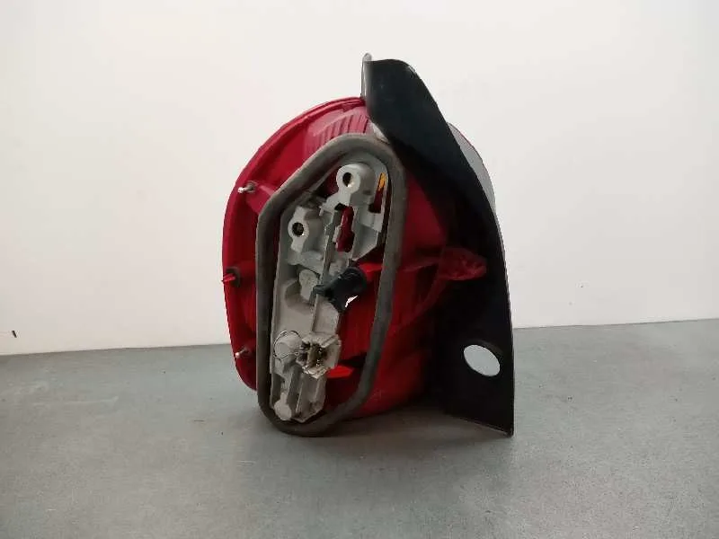 Piloto Trasero Derecho para Renault Modus