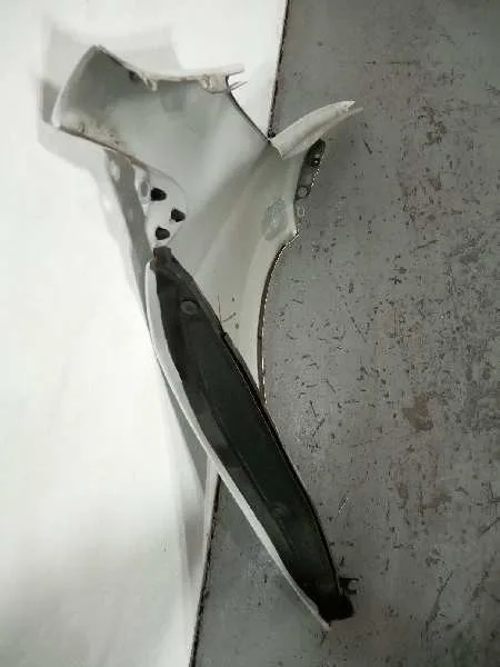 Aleta Delantera Izquierda para Renault Megane Iii Berlina 5 P